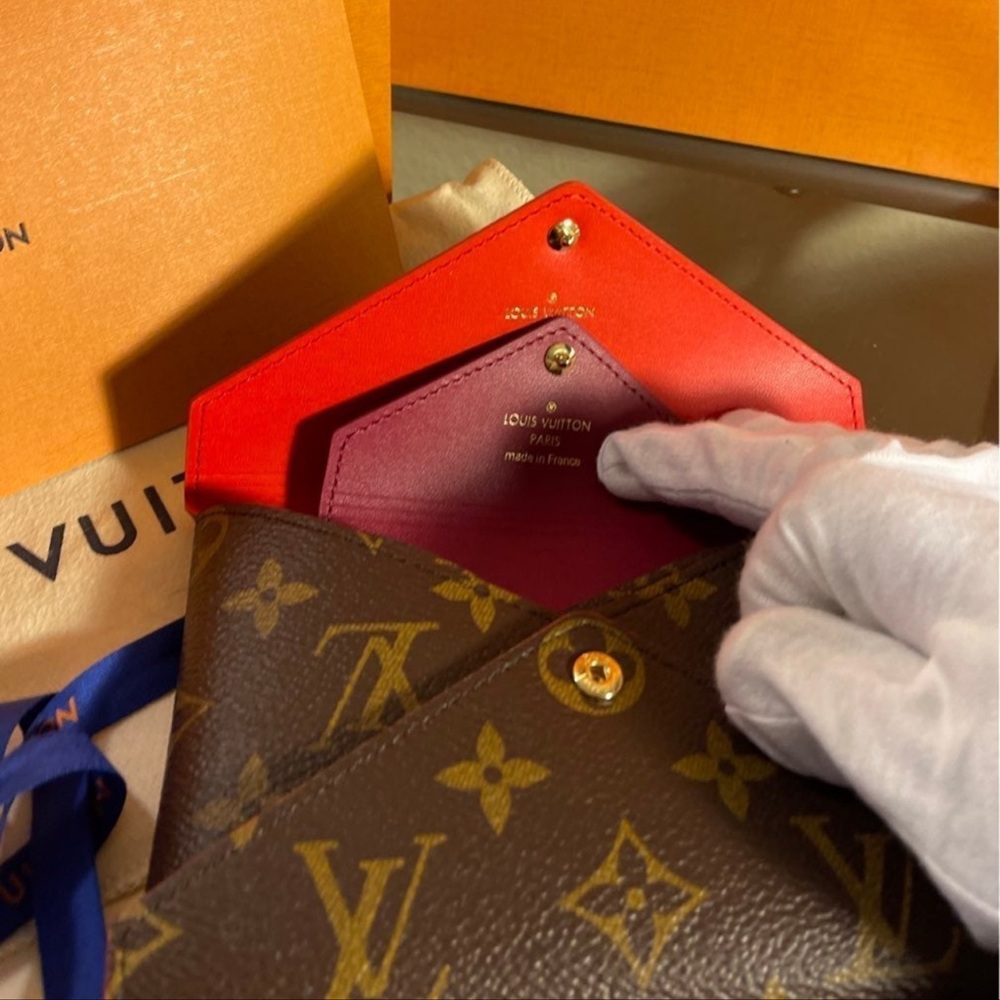 Louis Vuitton 2 (M/S) Kirigami Pochette